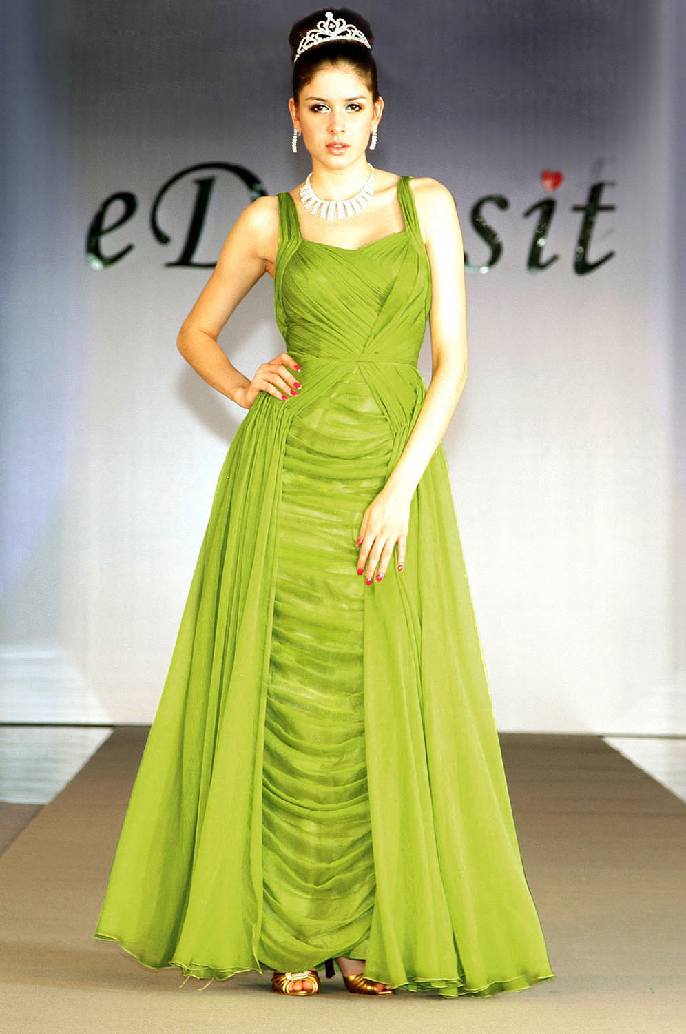 Grün Erstaunlich und Fantastisch Jennifer Lopez Abendkleid lang