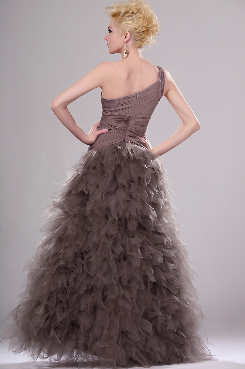 Neue Artikel Wunderbar Faltig Ein-Schulter Abendkleid