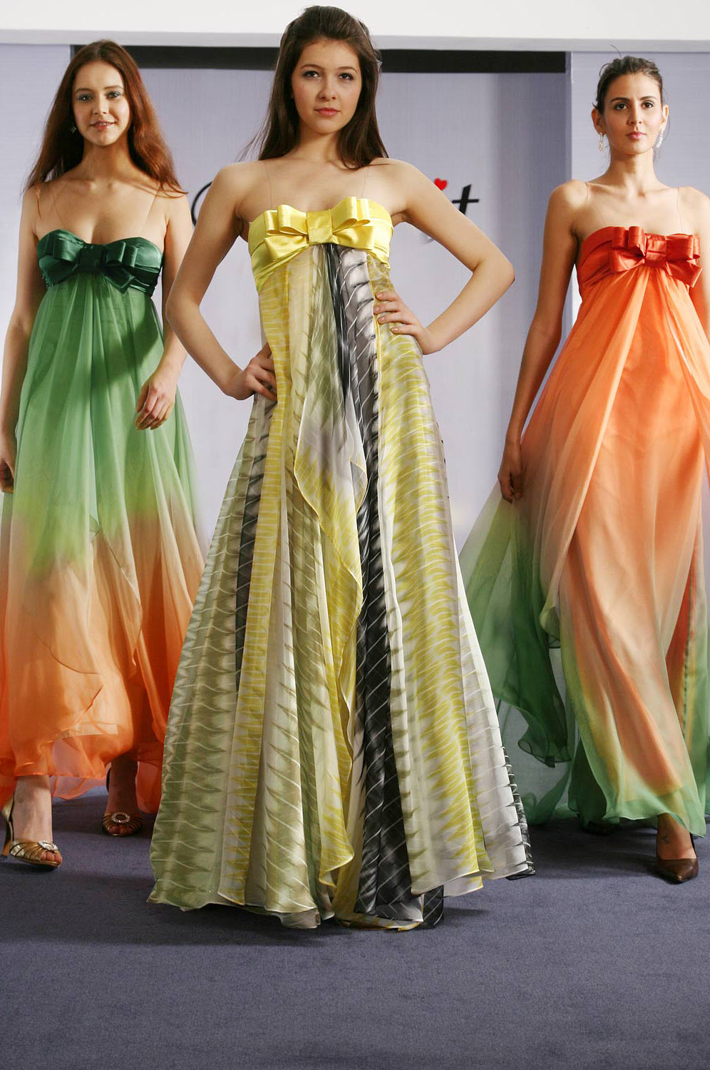 Gorgeous bowknot Evening Dress