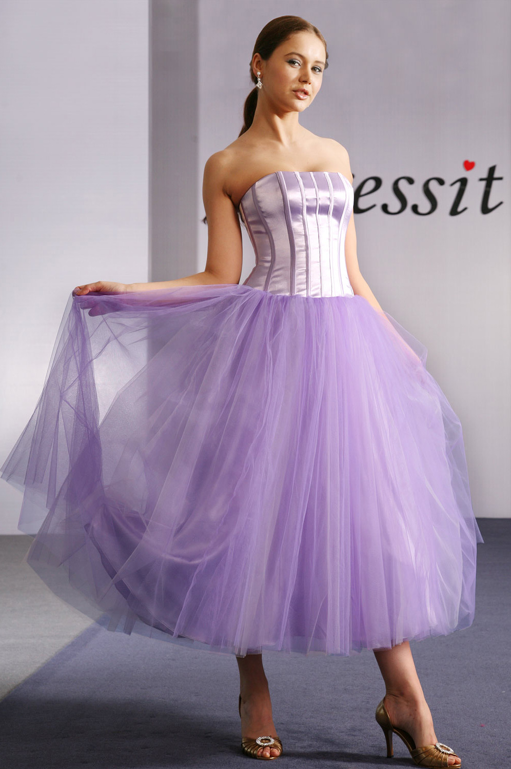 Gorgeous Purple Strapless Prom Gown