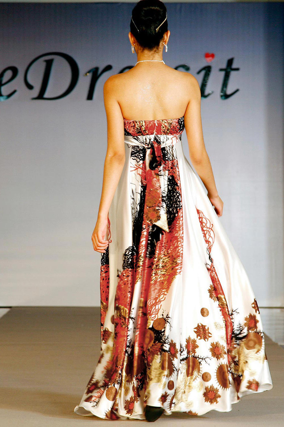 Sweetheart Strapless Floral Evening Dress