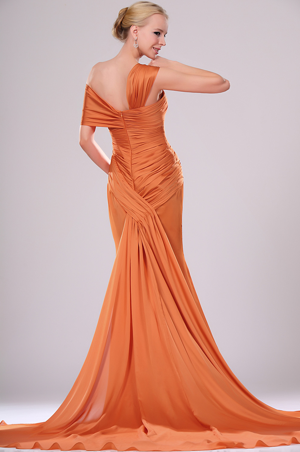 Charming Fitted One Shoulder Evening Gown
