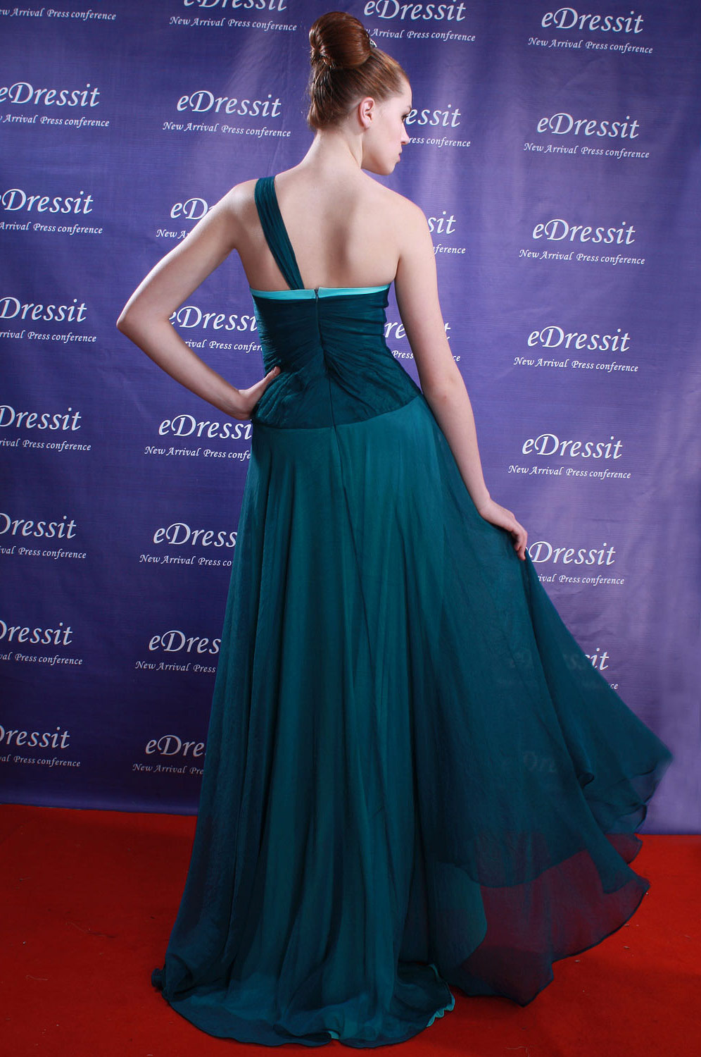 Estupendo Vestido de un hombro de Noche