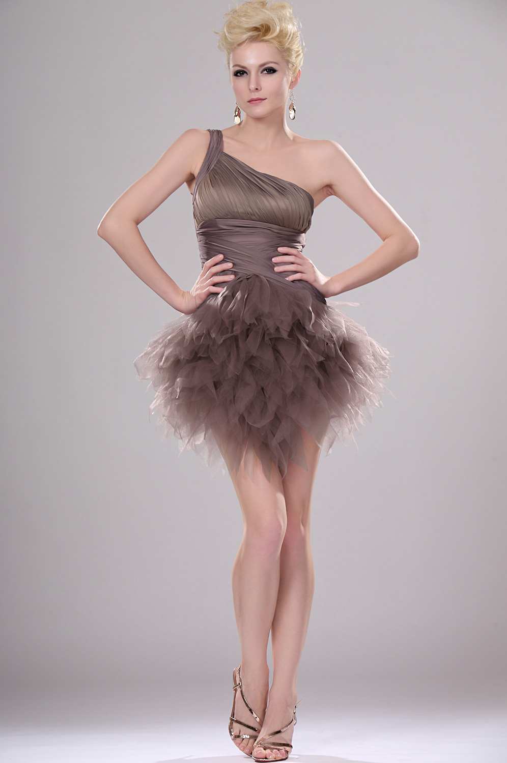 Neue Artikel Wunderbar Faltig Ein-Schulter Abendkleid