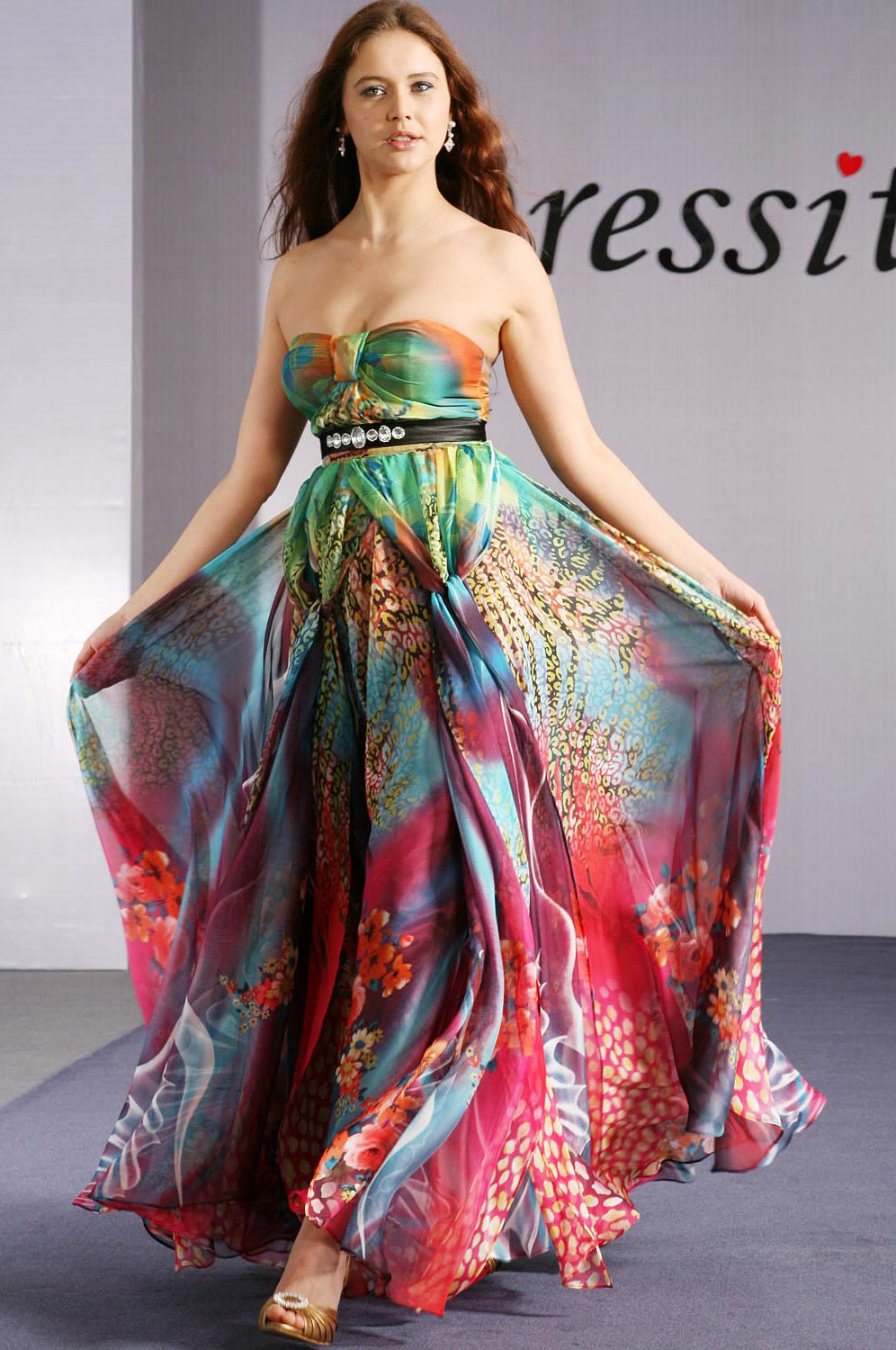 Strapless Silk Chiffon Elegant Evening Dress