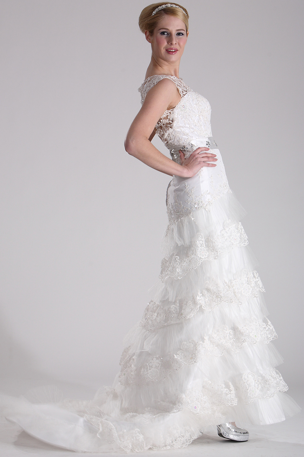 Amazing Fantastic Bridal Gown