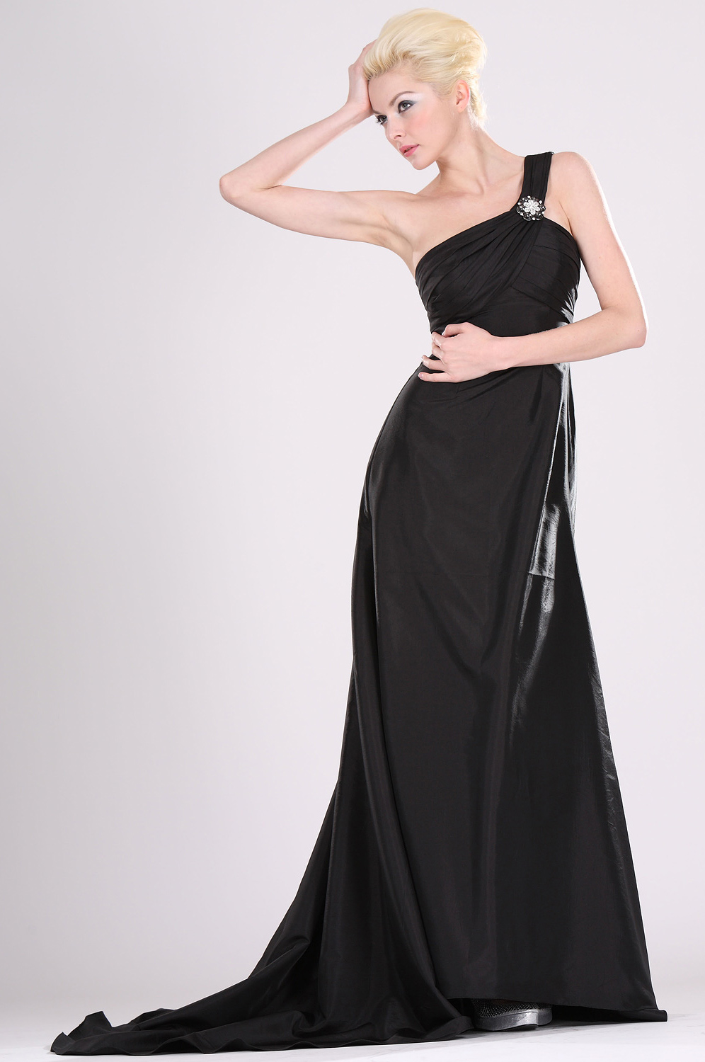Charming Single Shoulder Evening Dress