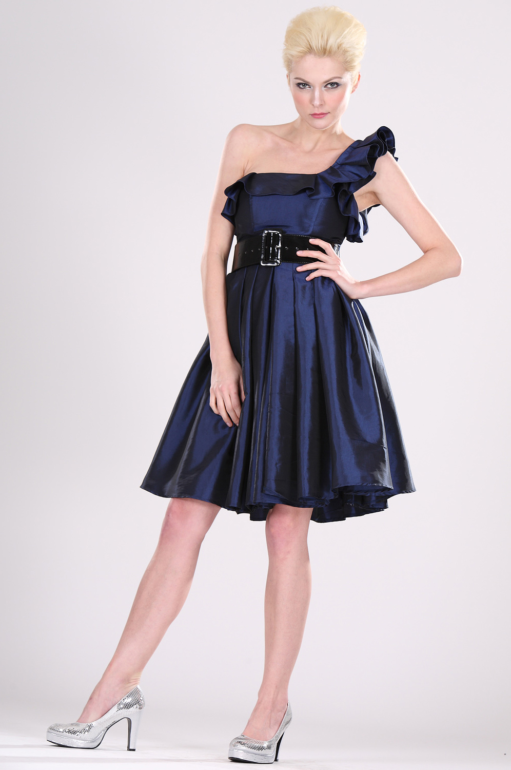 Seule épaule Robe de Cocktail