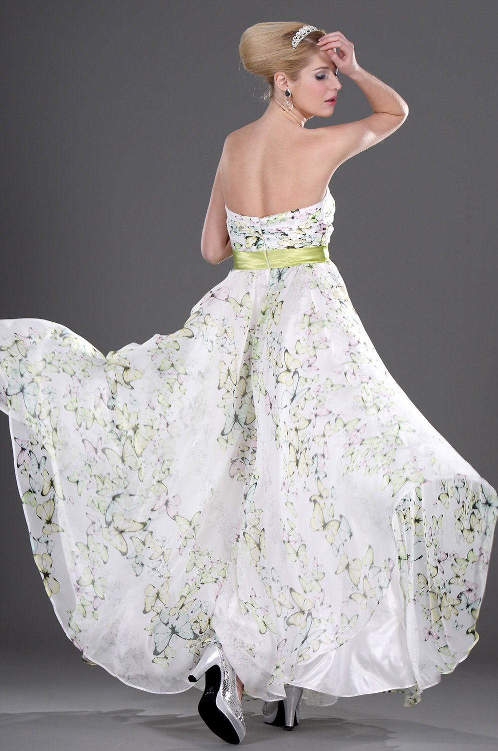 Elegante Vestido de Noche Sin Tirante