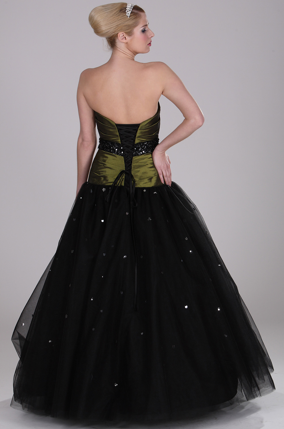 Trägerlos  Elegant leuchtend Ballkleid