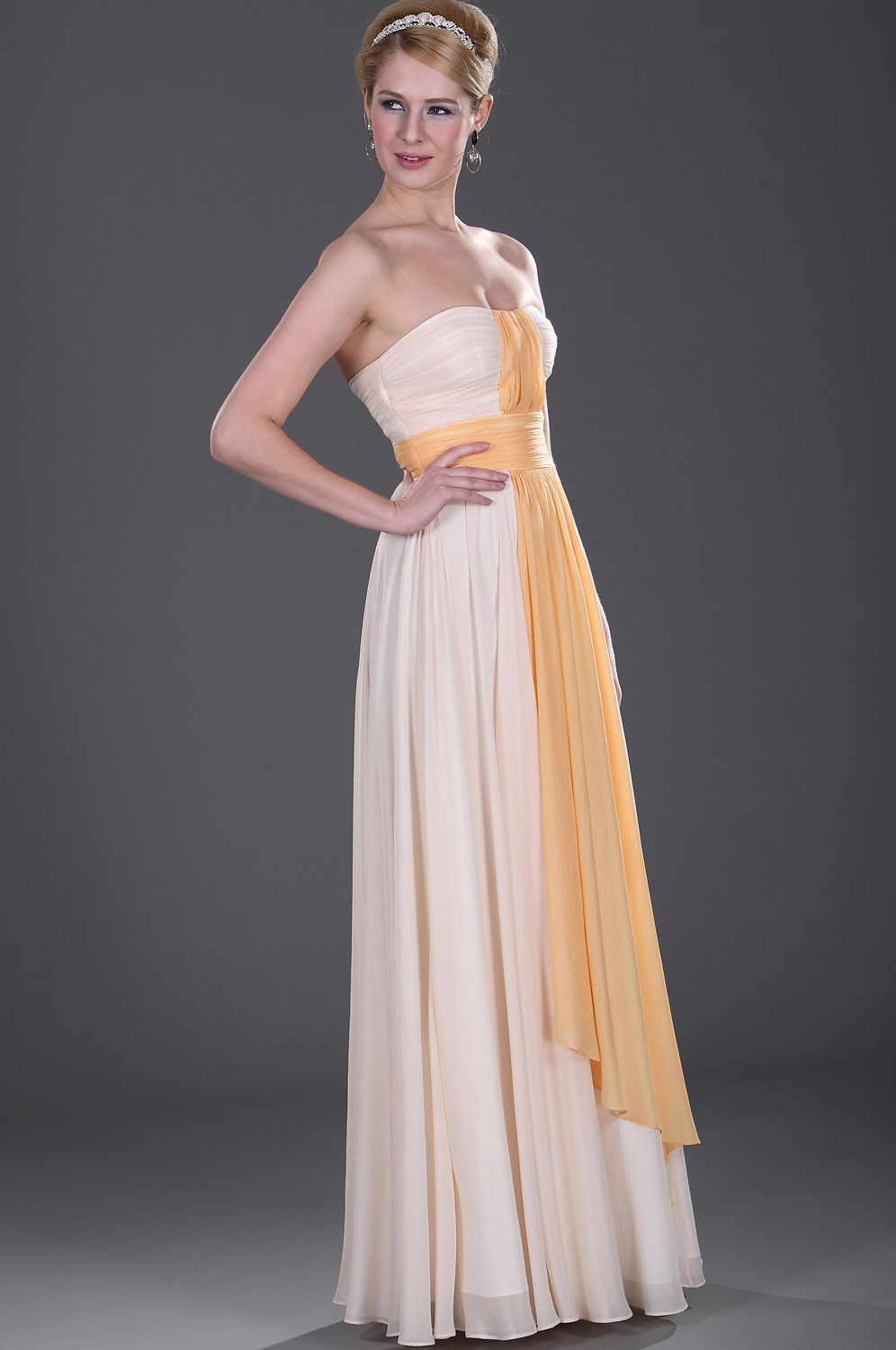 Adorable Vestido de Dama Blanco