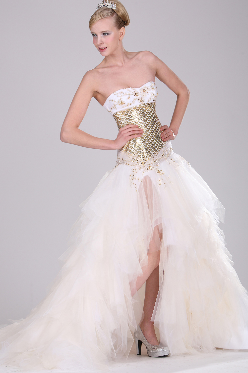 Ein-Schulter Schlitz Fischschuppe Ballkleid