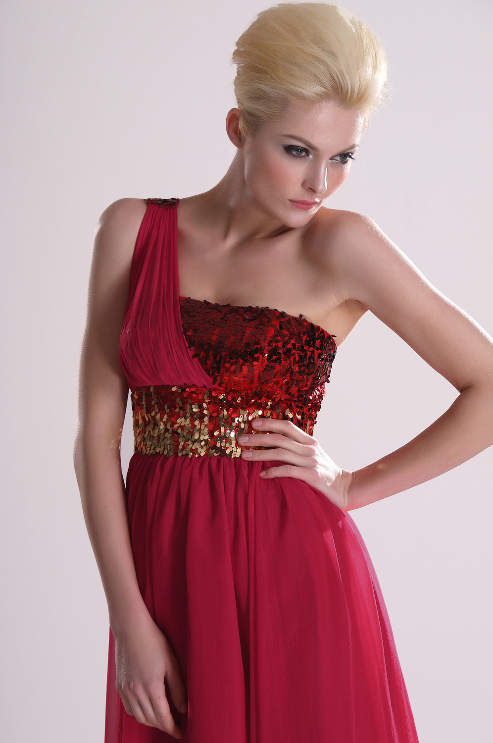 Passionate Single Shoulder Evening Dress