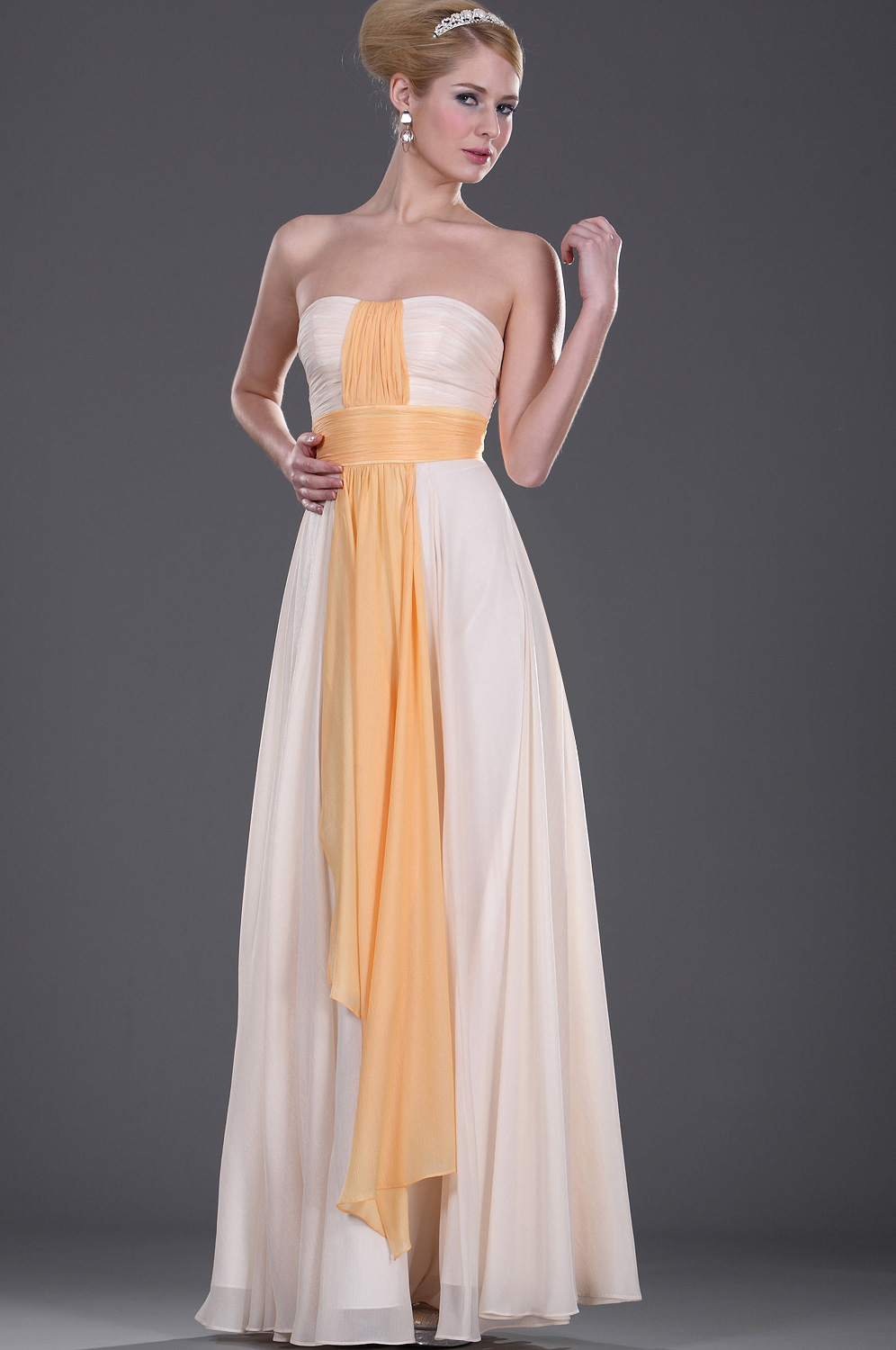 Adorable Vestido de Dama Blanco