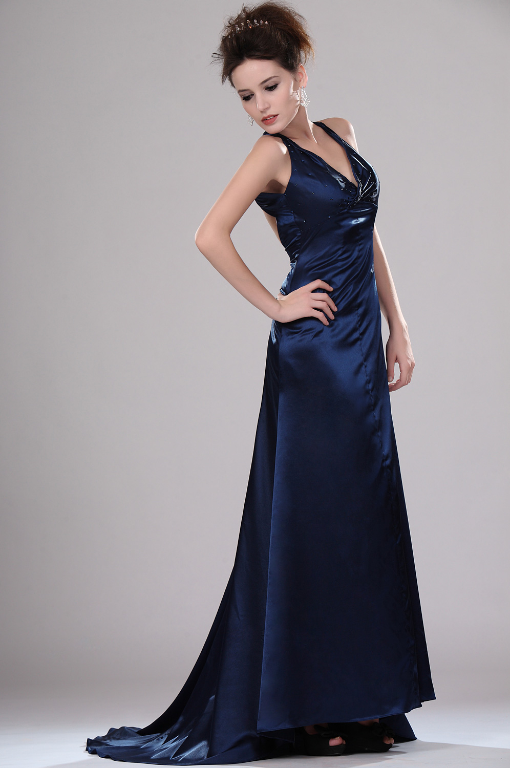 Elegant Fitted V-neck Evening Dress