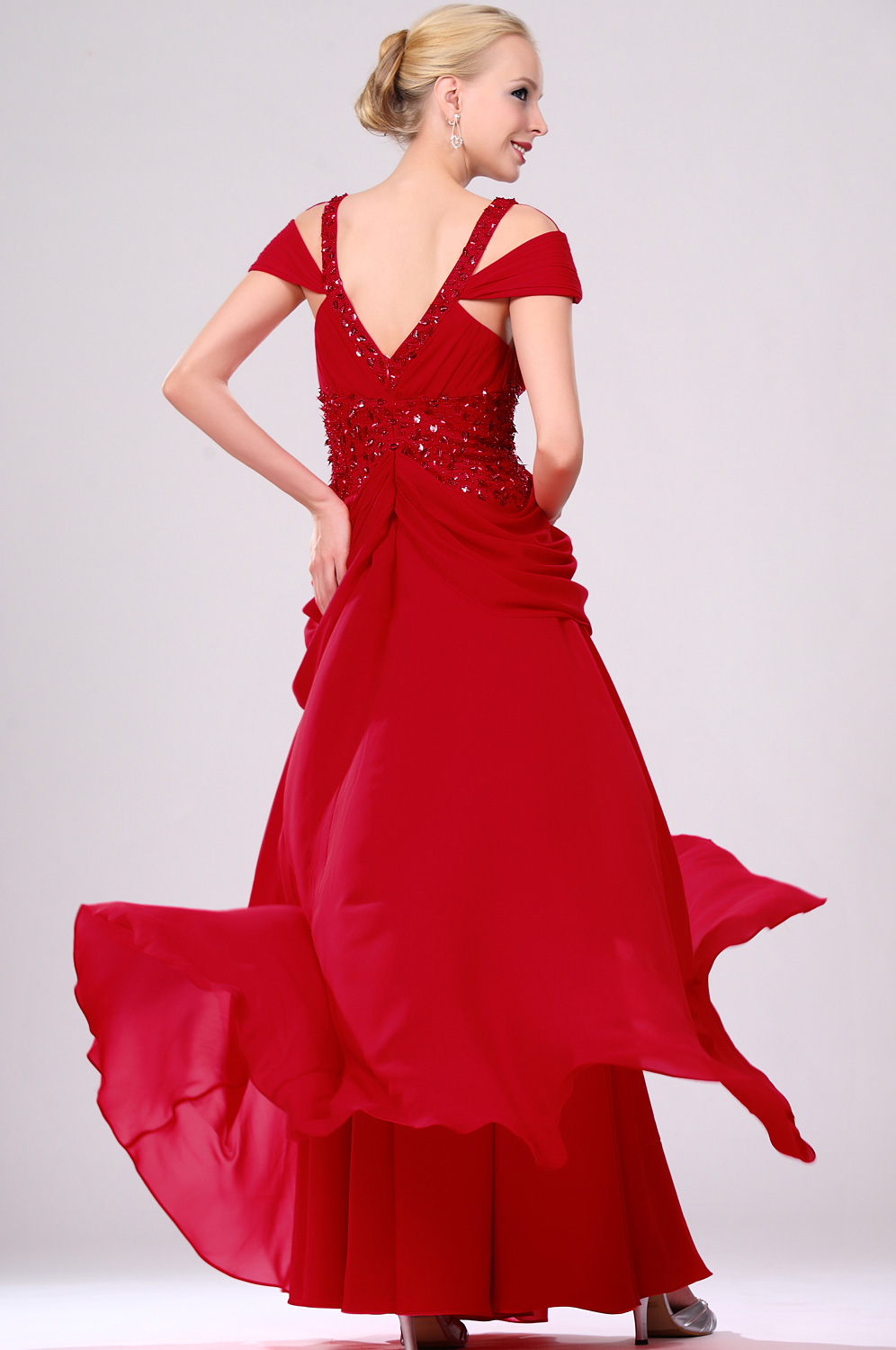 кинофестивале в Венеции  Natalie Portman вечернее платье