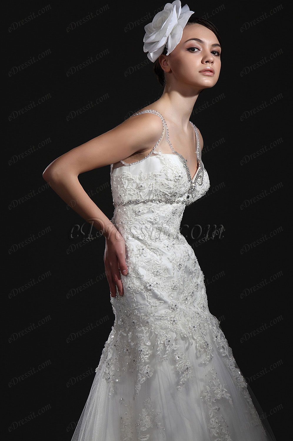 New Charming White Lace Wedding Gown