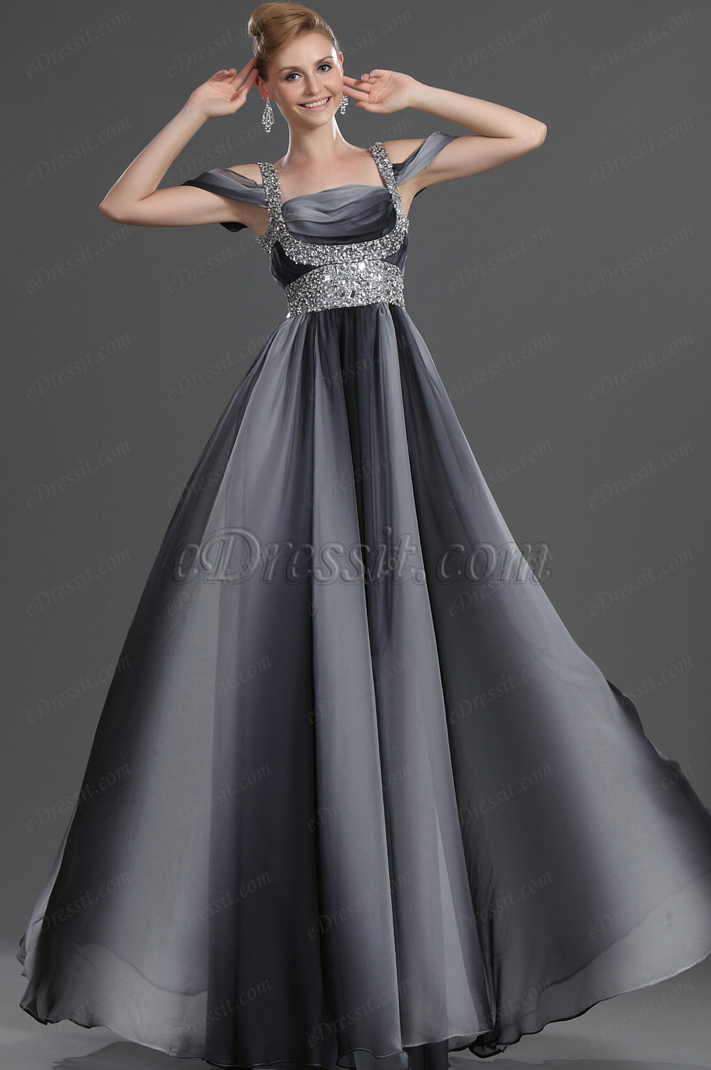 Новое модное вечернее платье с бисером