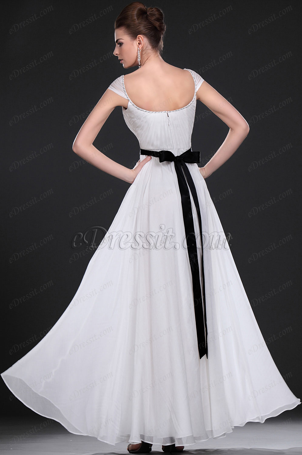 Neue Artikel Eleganzes Weißes Perlen Abendkleid