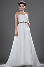 Simple yet Elegant Strapless Wedding Dress
