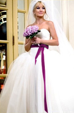 New Kate Hudson Sweetheart Lace Wedding Gown