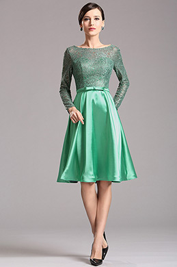 Robe de cocktail mariage verte manches longues dentelle