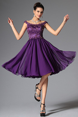 Robe de Cocktail Dentelle Violette Evasée Epaules Dénudées Robe de Cocktail Dentelle Violette Evasée Epaules Dénudées