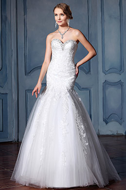 Sweetheart Beaded Neckline Wedding Dress