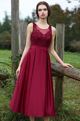 Robe de Cocktail Brodée Dentelle Bordeaux