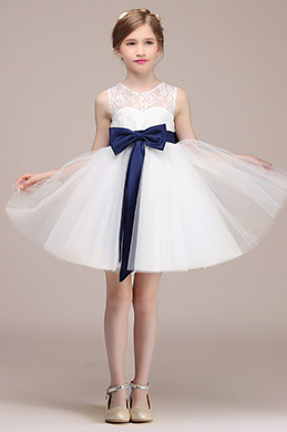 Lovely White Wedding Flower Girl Dress