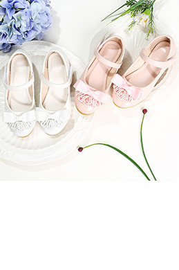Girl's Round Toe Leather Flat Flower Girl Dance Shoe