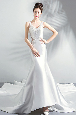 Robe de Mariée Dentelle Avec La  Traîne Longue