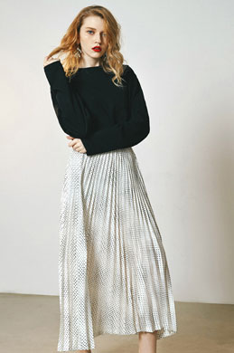 Wave Point Accordion Skirt Day Wear