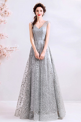 Выпускное платье с V-образным вырезом и бисером Выпускное платье с V-образным вырезом и бисером