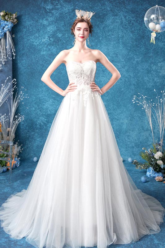 Sexy Corset Delicate Lace Bodice Wedding Dress