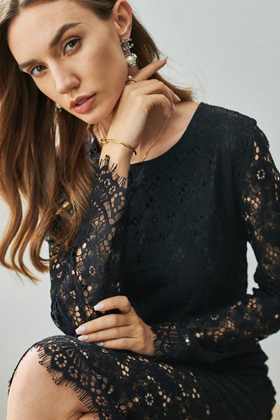 Black Round Neckline Long Sleeves Lace Party Dress