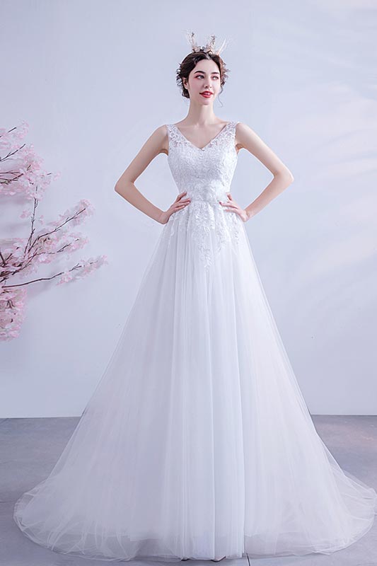 White Classic V-Cut Lace Applique Bridal Wedding Dress