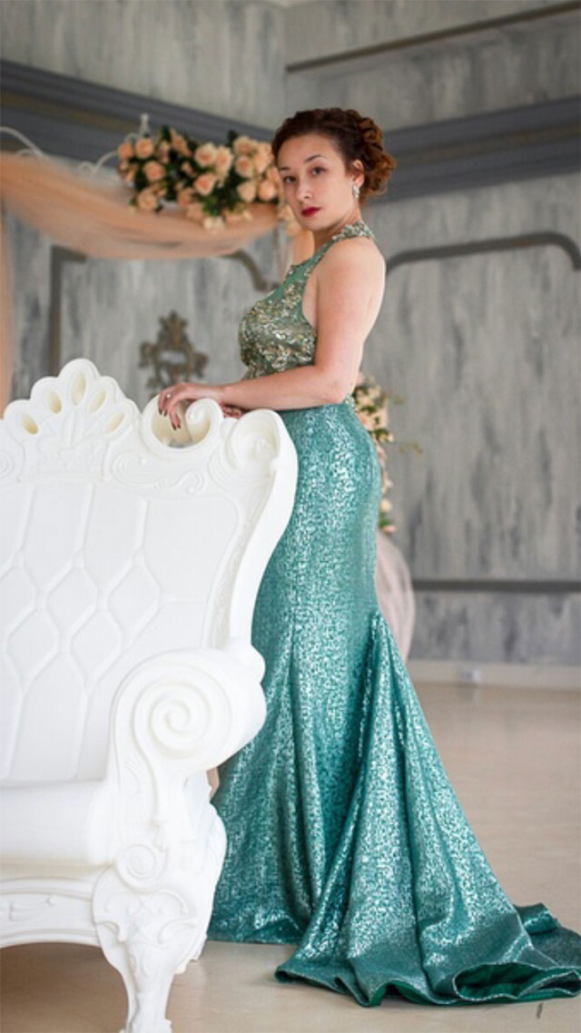 Halter Green Embroidery Evening Dress
