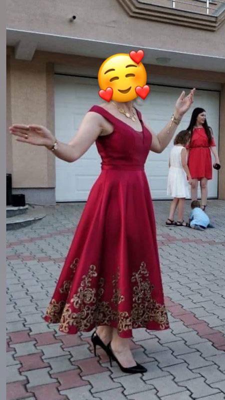 Sleeveless V Cut Burgundy Prom Dress